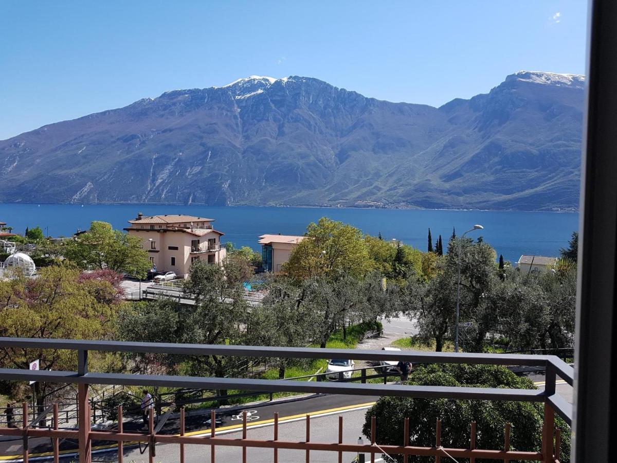 Hotel Villa Grazia Лимоне-суль-Гарда Экстерьер фото